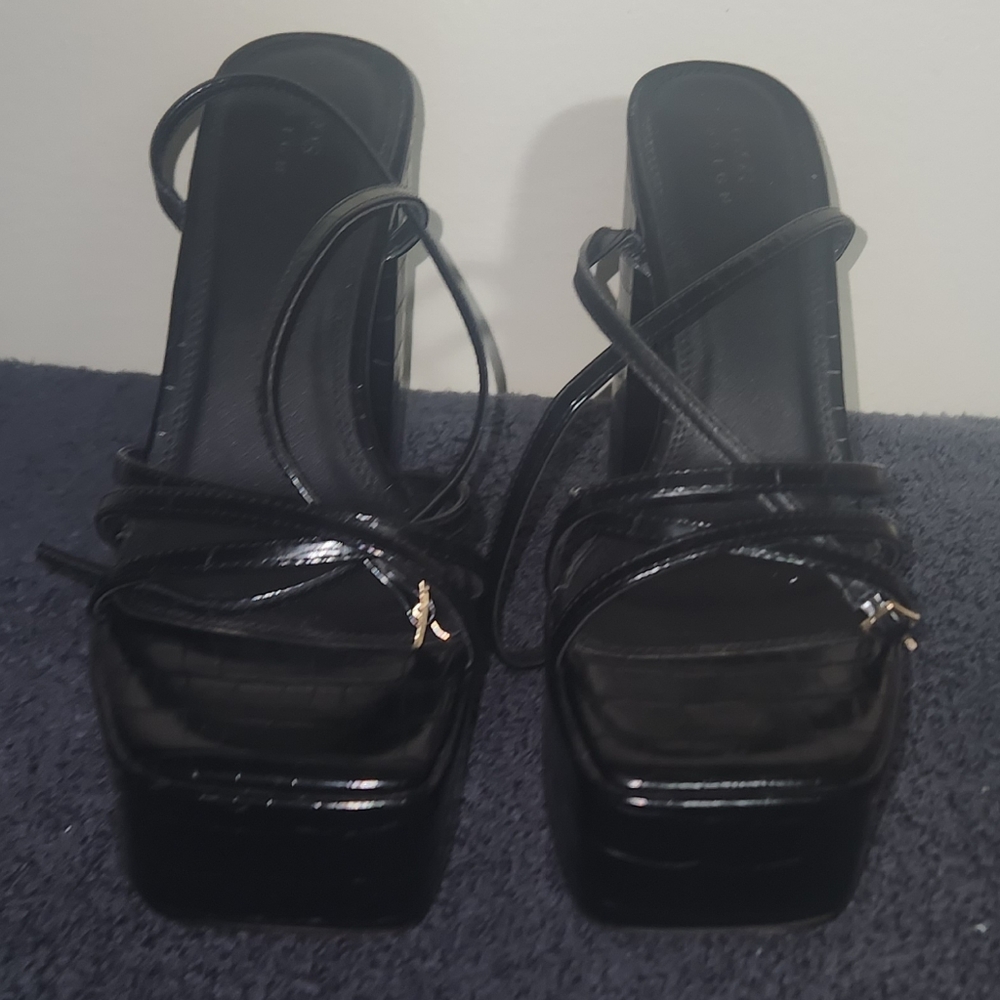 Osos Design Wide Fit Platform Black Faux Leather Croc Embossed  Sandals Size 10